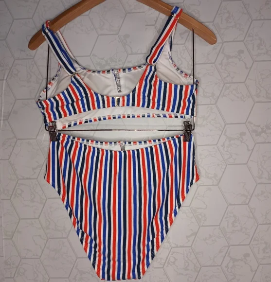 Xhilaration Juniors' Ribbed Bralette Bikini set - Picture 10 of 13